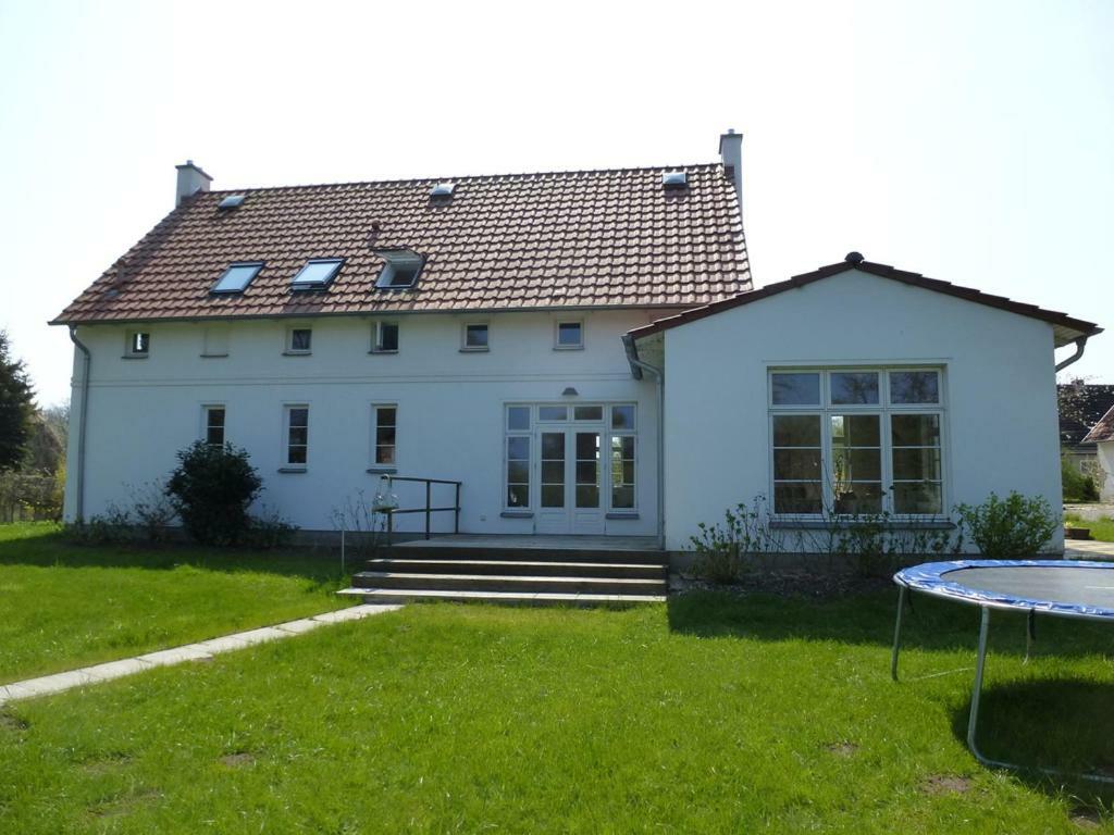 Traumhaftes Luxus-Ferienhaus Warnkenhagen  Экстерьер фото