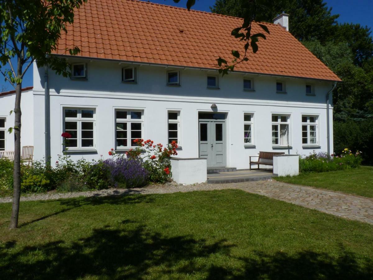 Traumhaftes Luxus-Ferienhaus Warnkenhagen  Экстерьер фото